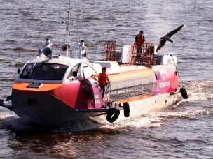 Суда на подводных крыльях «Валдай 45Р» начали курсировать между Нижним Новгородом и Дзержинском